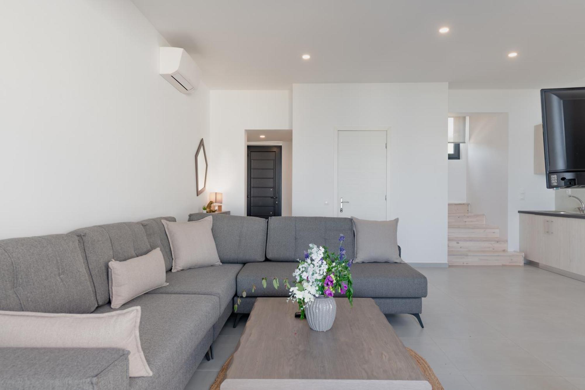 Swans Luxury Homes 코메넌 객실 사진